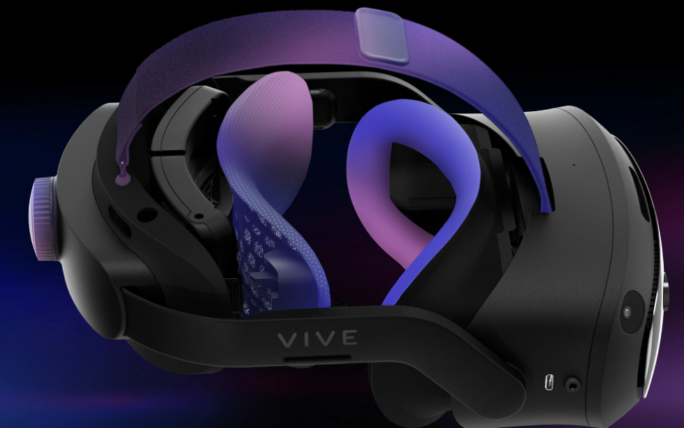 HTC Vive Focus Vision Sanal Gerçeklik Gözlüğü